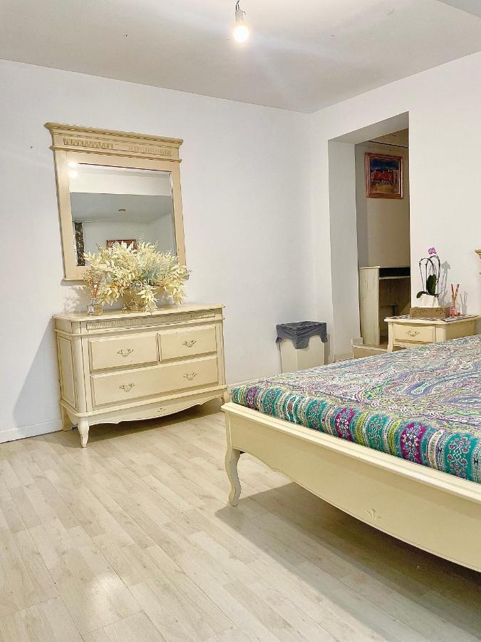 Casa In Inima Capitalei Villa Букурещ Екстериор снимка